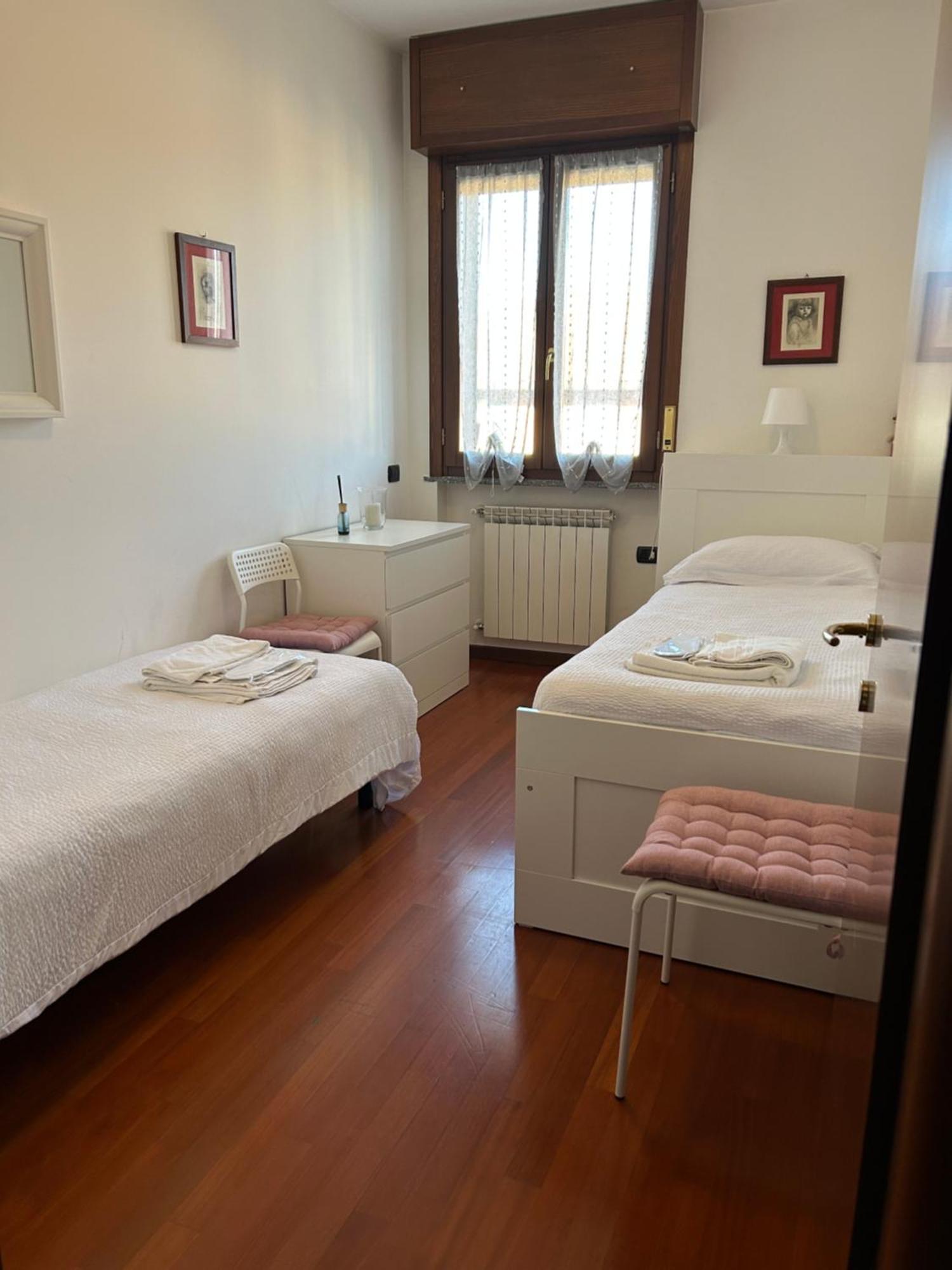 Todeschini 27 Apartment เบรมบาเต ภายนอก รูปภาพ